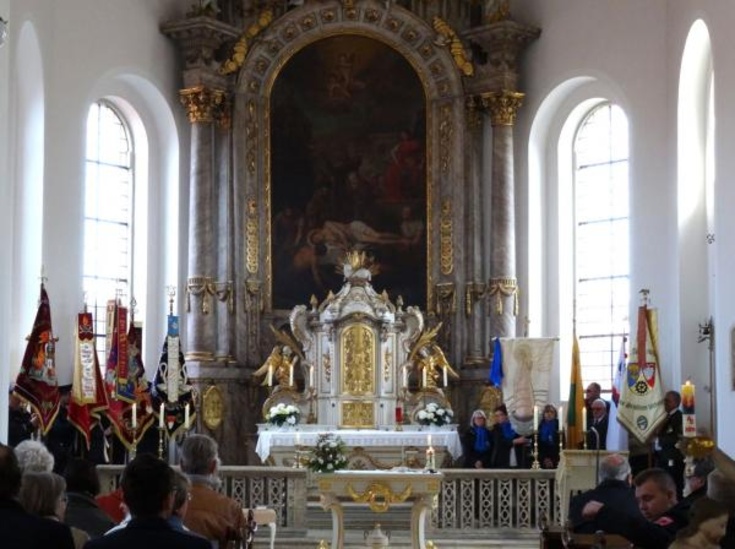 Altarraum der Pfarrkirche St. Laurentius Würzburg